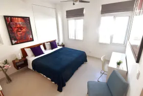 Bright & Clean 2BR in BEST Colonial Zone Location - Image 3