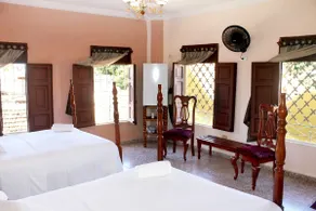 Entire house, 2 rooms, 8 people, generator, WIFI - Image 4