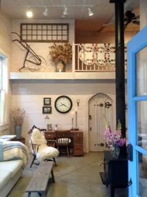 The Coach House@ Vashon Field and Pond - Image 5