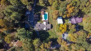 Cozy Cabin, Zip Line, Fire Pit, Swimming Pool - Image 4