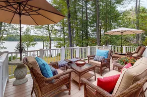 Lovely Lakefront Cottage - Book Your Fall GetAway! - Image 4