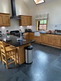 Idyllic cottage in the heart of Loch Lomond - Image 2
