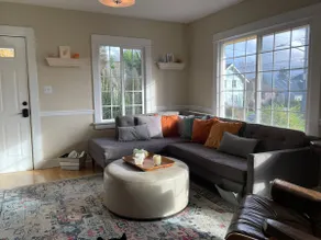 Sunny Stays, Pup Friendly, Low Fees - Image 2