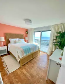 Nautical Endeavors (Beach House) Steps from Surf - Image 4