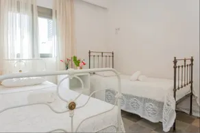 Amoutsa Seaside Villa - Image 4
