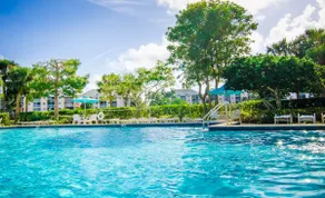 Luxury 2/2 Resort Condo w Lake View close to beach in Resort Setting - Image 4