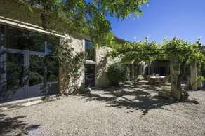 Superbe mas climatisé pour 14 personnes, piscine chauffée privée, coté Alpilles - Image 5