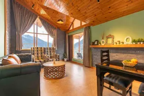 Luxury 2Bedroom Jacuzzi private Cottage Suite - Image 3