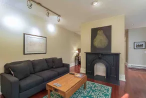 Invitant Downtown Frankfort Guest Suite - Image 3