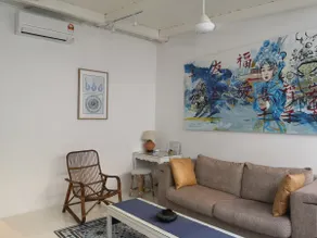 Stylishly Refurbished Heritage House (Muda Blue) - Image 2
