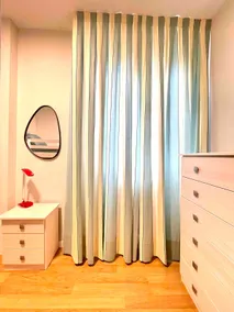 Comfortable and centrally located apartment, ideal for families. - Image 2