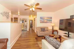 Lovely Mt. Airy Two Bedroom Apartment - Image 4