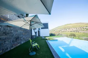 Casa Foz do Corgo - private pool, gardens and river access - Image 5