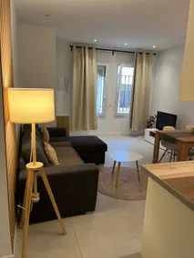 Centrally located and cozy ground floor apartment - Image 3