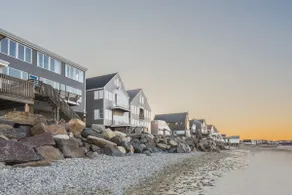 The Quarterdeck | Oceanfront Fun for All Ages - Image 5