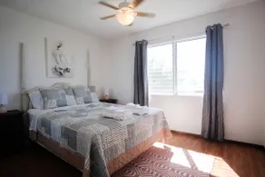 Comfy, Clean & stylish condo w/ ocean&sunset views - Image 3