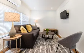 Modern beautiful, cozy studio apartment!!!! - Image 2