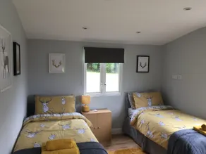 The Chalet In The New Forest - Peppa Pig World 5km - Image 3