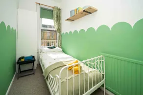 Spacious Flat in Bath - Image 5