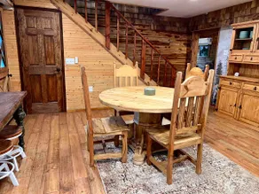 **Mission Cabin Getaway** - Image 5