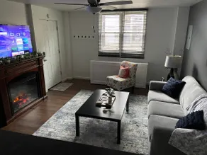 *Comfy Cozy Clean* 1stFloor 2BR apartment - Image 2