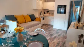 IDEAL 2-Bedroom Apartment 20 Meters from the Beaches, Forest, and Île d'Yeu, Linen Provided, OK - Image 2
