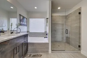 Meticulous * Clean * Upscale Perfect Location - Image 5