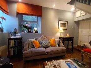 Narnia Lodge / Annexe at Bellevue House - Image 2