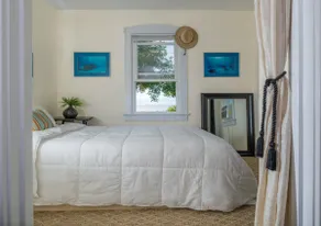Charming Bayfront Tranquility - Image 2