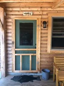 Quintessential Trappers Cabin - Image 2