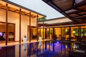 Luxury Golf-course Villa - Image 4