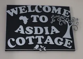 ASDIA pool cottage - Image 2