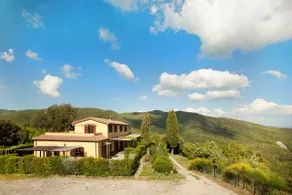 Holiday apartment in Tuscany Villa near the coast - Image 3