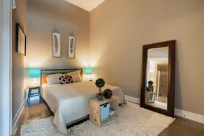 Bohemian Flat - Short North - Free Parking - Image 3