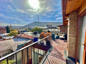LOFT #2 With Terrace And Amazing View In Old Town - Image 4
