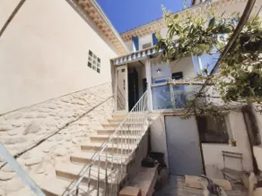 House in the heart of the village with garden and jacuzzi - Image 2