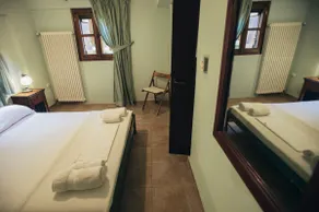 Ellis Full Guest House - Image 4