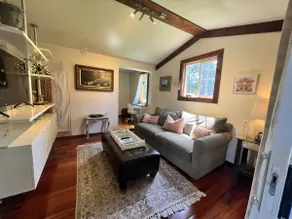 The Little River Love Shack-Romantic Spa Retreat - Image 3