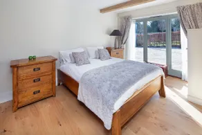 Brand new (2019) luxury one bedroom & ensuite in the heart of the Cotswolds - Image 4
