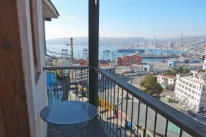 Bay loft in patrimonial building - Image 3