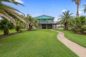 Nauti Dreams: Caney Creek Home with Boat Lift! - Image 3
