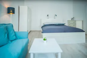 Feel the king size bathroom and bed - modern apartment! - Image 2