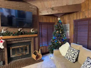 Your Lake View Chalet Awaits! - Image 4
