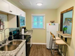 Eclectic Tiny House on 3.8 Acres - Image 3