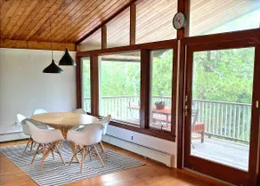 Mid-Century Modern home 5 minute walk to beach - Image 2