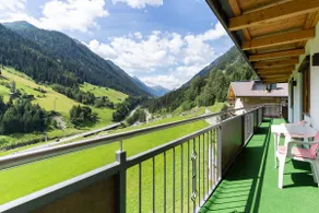 Spacious Apartment in Tyrol With Mountain View - Image 4