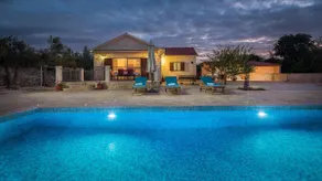 Beach villa Boris with heated pool & full privacy - Image 4