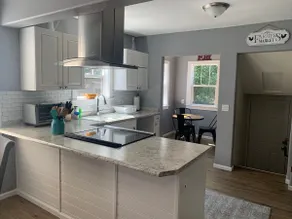 Whitetail cottage! 🦌 Spacious home with game room. Near OIT and SkyLakes. - Image 4