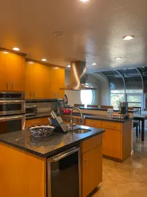 Relaxing, spacious, secluded house on the Calaveras River with private dock! - Image 4