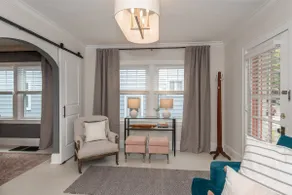 Cozy Cambridge - Image 4